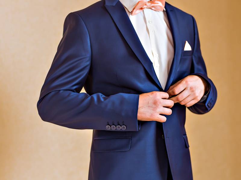 Custom Made Suits: Make a Strong Statement in Farmington, MI