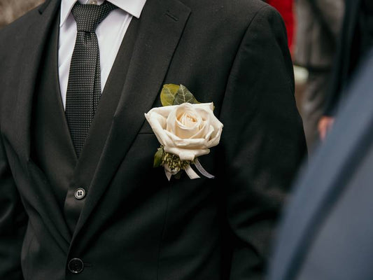 Groomsmen Suits: Own Your Look for the Big Day in Farmington, MI
