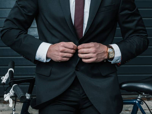 Custom Men’s Suit: Cultivate Your Signature Look in Farmington, MI